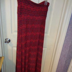 LuLaRoe maxi skirt size medium new without tags  black and red